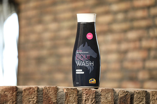 Cavalor Equi wash This pH neutral shampoo is gentle on the skin but tough on dirt. 500ml