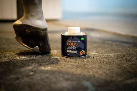 Cavalor PodoSens- Therapeutic hoof oil with essential oils